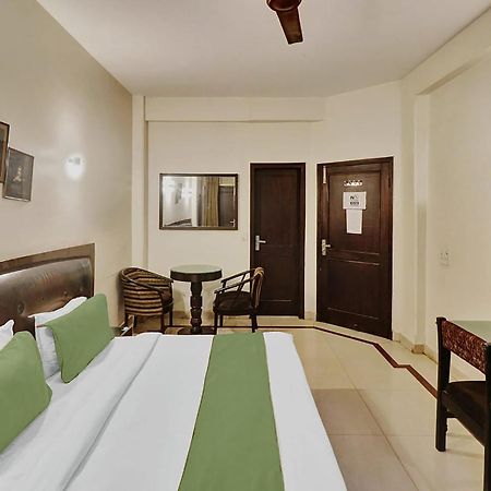 Fabexpress Lloyd House Hotell New Delhi Exteriör bild
