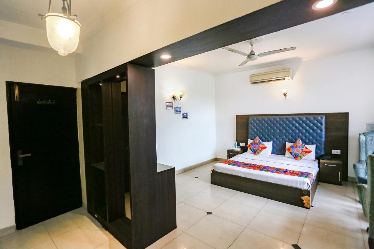 Fabexpress Lloyd House Hotell New Delhi Exteriör bild