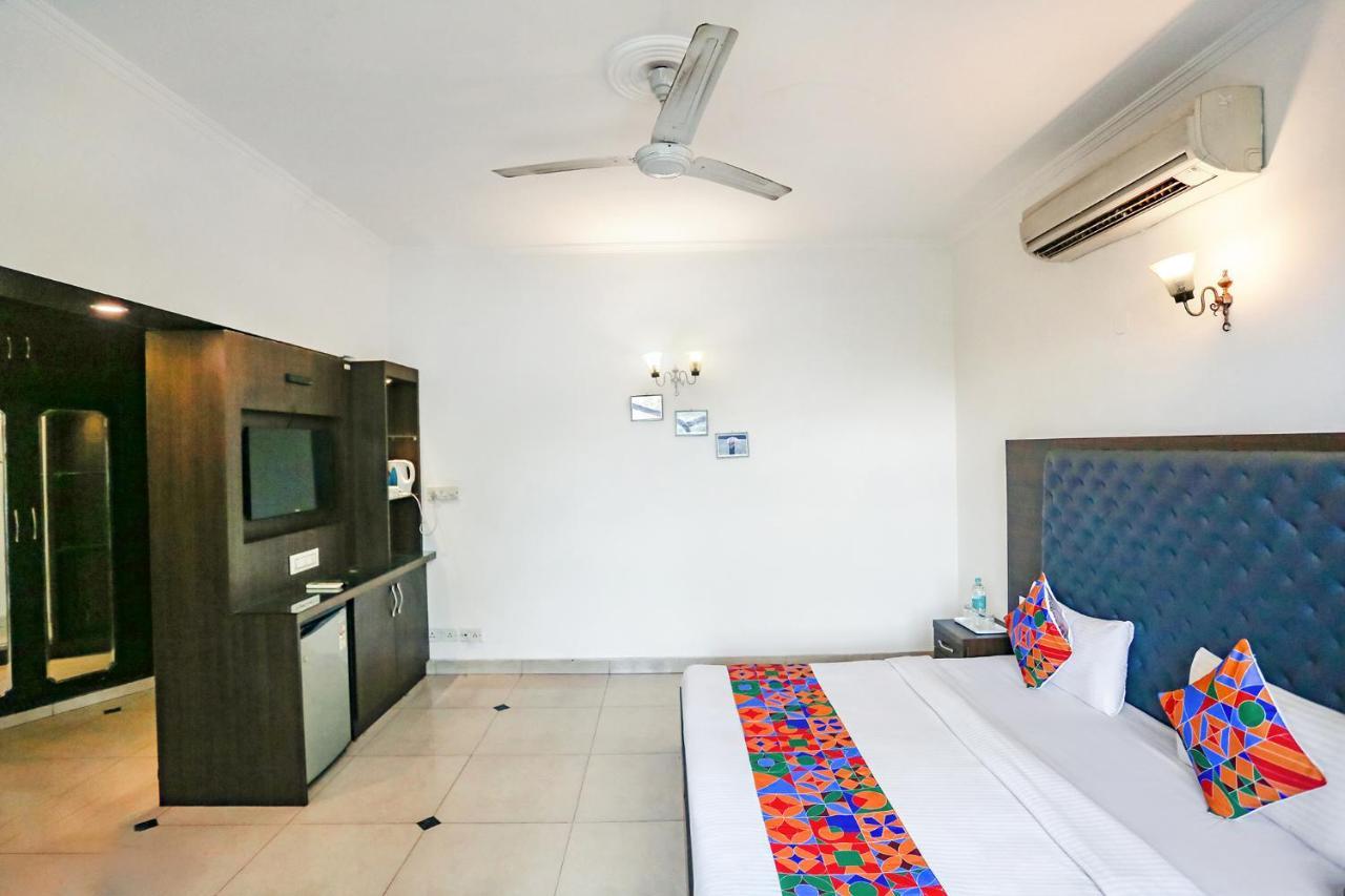 Fabexpress Lloyd House Hotell New Delhi Exteriör bild