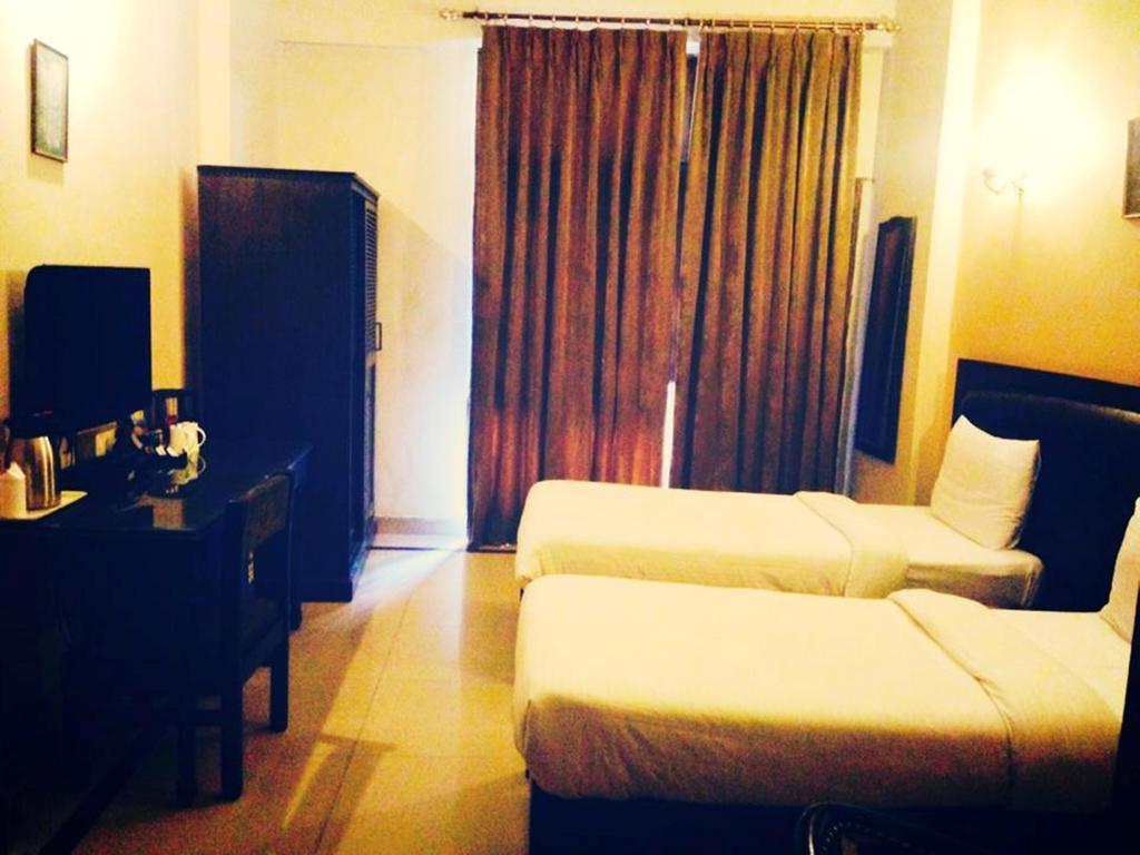 Fabexpress Lloyd House Hotell New Delhi Exteriör bild